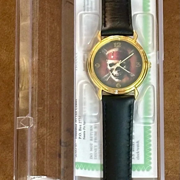 NWT Disney Pirates of the Caribbean Special Edition Collectors Series watch - Picture 3 of 7